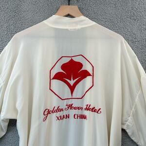 Vtg GOLDEN FLOWER HOTEL Silk Robe M Medium Embroidered Luxury 60s 70s China